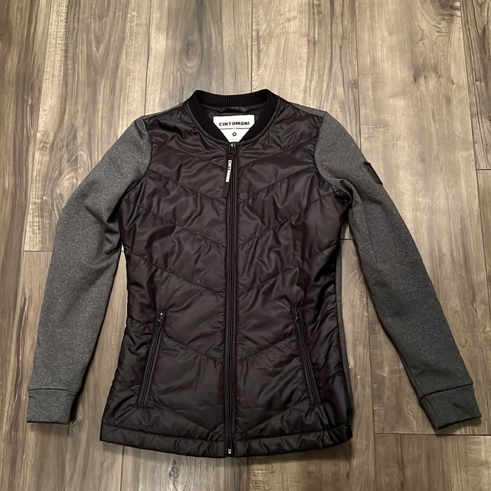 Cintamani down and fleece zip up with front pockets